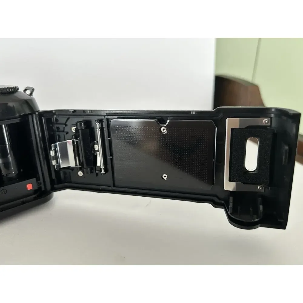 Nikon N6006 Camera With Tamron AF Tele-Macro 35-90 mm Lens Tested Working